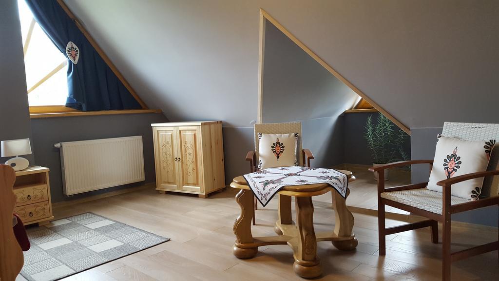 Domek Za Strugiem - Pokoje I Apartamenty Закопане Экстерьер фото